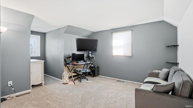 6136 Landmark Drive, Fort Wayne, IN 46815