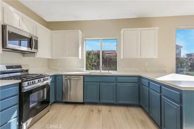 242 Spinnaker Street, San Jacinto, CA 92583