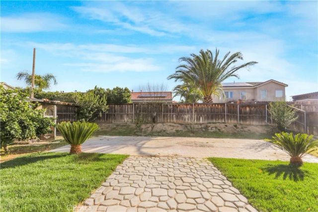 242 Spinnaker Street, San Jacinto, CA 92583
