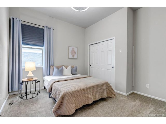 26945 E Costilla Dr, Aurora, CO 80016