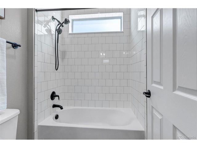 26945 E Costilla Dr, Aurora, CO 80016