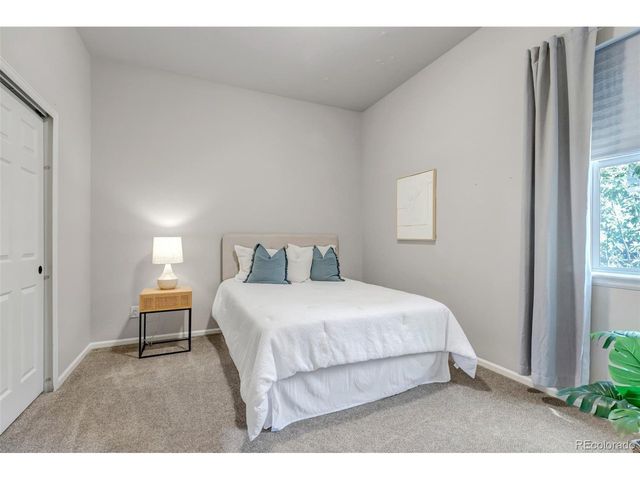 26945 E Costilla Dr, Aurora, CO 80016