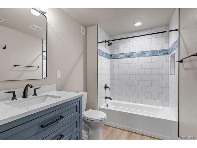26945 E Costilla Dr, Aurora, CO 80016