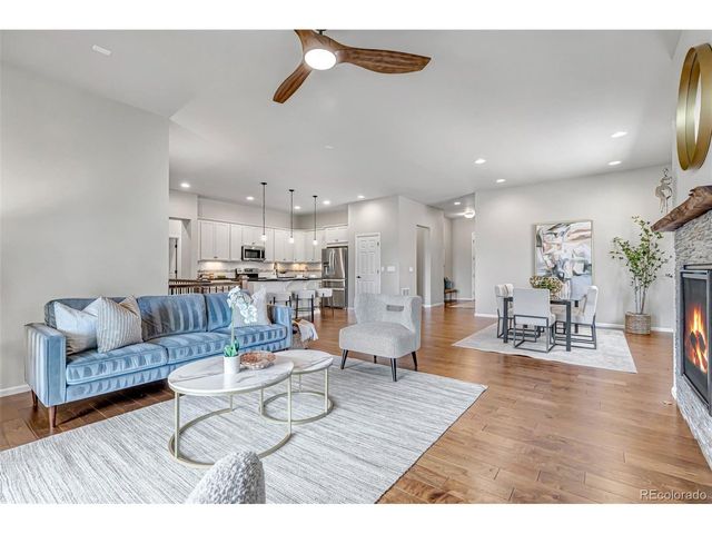 26945 E Costilla Dr, Aurora, CO 80016