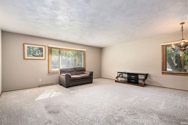 26560 Glick Drive, Elkhart, IN 46514