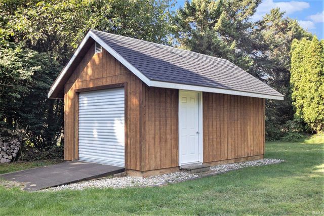 26560 Glick Drive, Elkhart, IN 46514