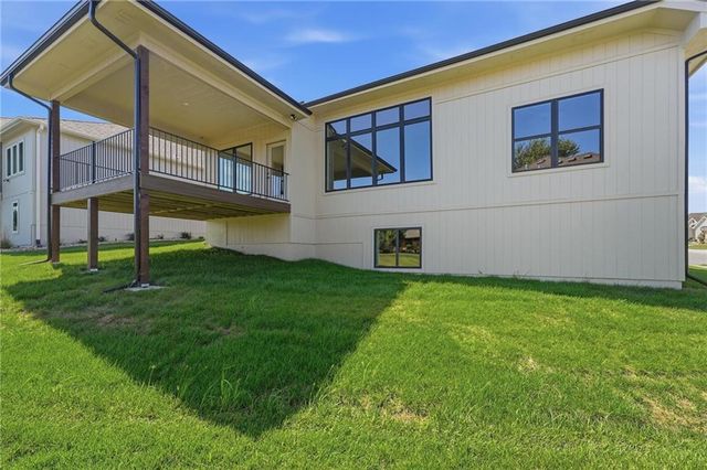 4225 NE Overbrook Drive, Lee's Summit, MO 64064
