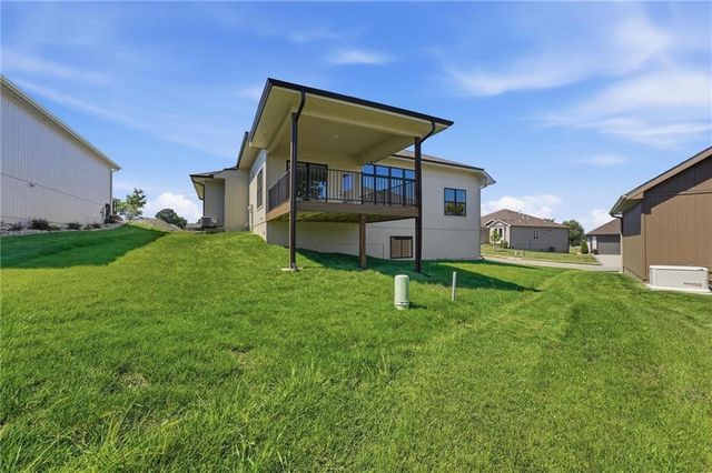 4225 NE Overbrook Drive, Lee's Summit, MO 64064