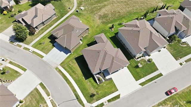 4225 NE Overbrook Drive, Lee's Summit, MO 64064
