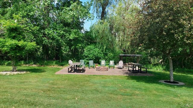 1359 Lake Shore Drive, Brooklyn, MI 49230