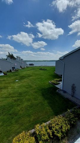 1359 Lake Shore Drive, Brooklyn, MI 49230