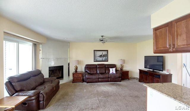 1359 Lake Shore Drive, Brooklyn, MI 49230