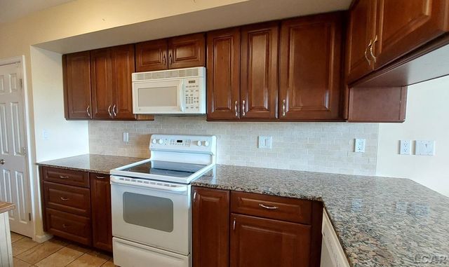 1359 Lake Shore Drive, Brooklyn, MI 49230