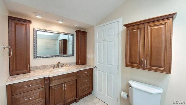1359 Lake Shore Drive, Brooklyn, MI 49230