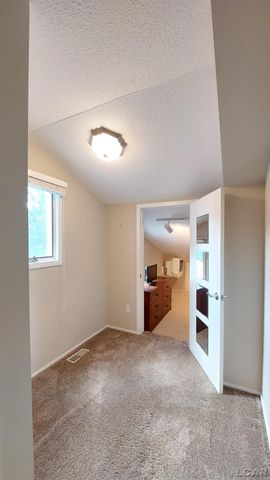 1359 Lake Shore Drive, Brooklyn, MI 49230