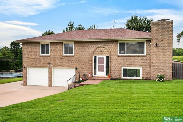 2610 N 138 Street, Omaha, NE 68164