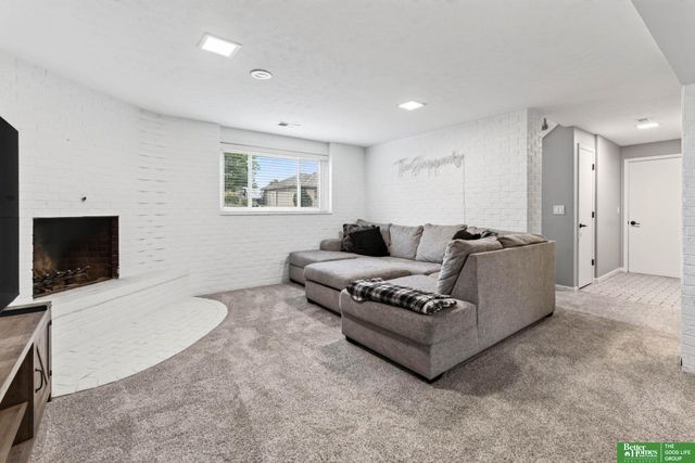 2610 N 138 Street, Omaha, NE 68164