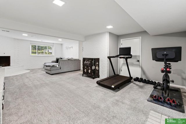 2610 N 138 Street, Omaha, NE 68164