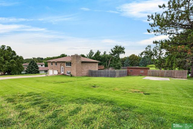 2610 N 138 Street, Omaha, NE 68164