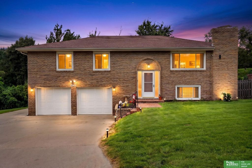 2610 N 138 Street, Omaha, NE 68164