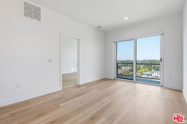 3555 Overland Avenue 613, Los Angeles, CA 90034