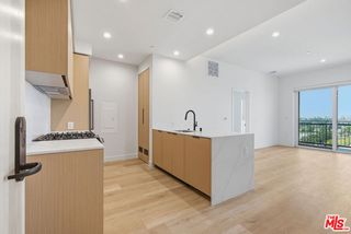 3555 Overland Avenue 613, Los Angeles, CA 90034
