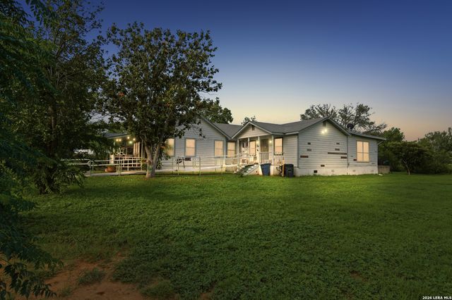 14011 Wisdom Rd, Atascosa, TX 78002