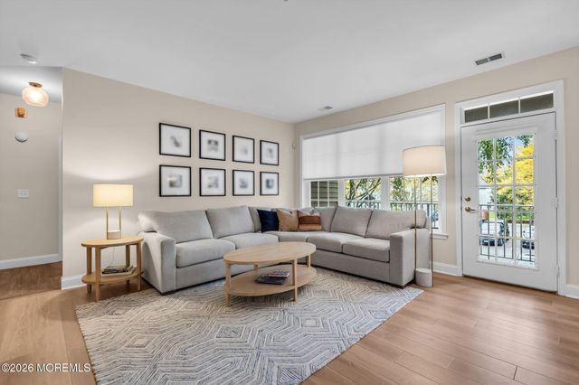589 St Andrews Place, Manalapan, NJ 07726