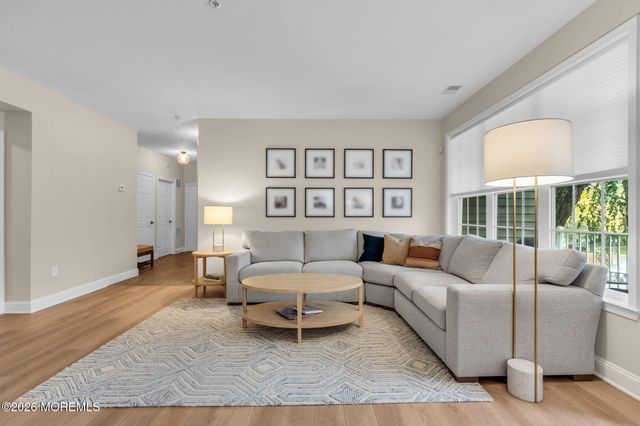 589 St Andrews Place, Manalapan, NJ 07726