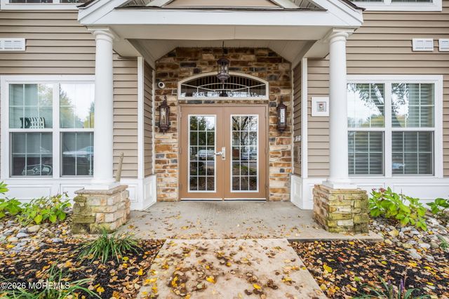 589 St Andrews Place, Manalapan, NJ 07726