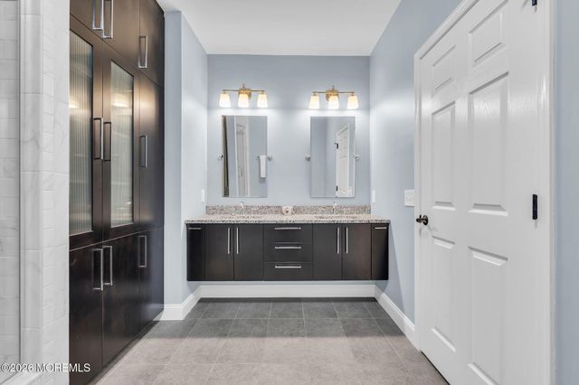 589 St Andrews Place, Manalapan, NJ 07726