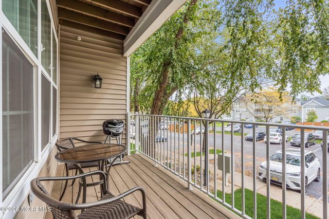589 St Andrews Place, Manalapan, NJ 07726
