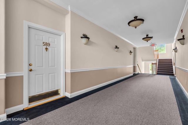 589 St Andrews Place, Manalapan, NJ 07726