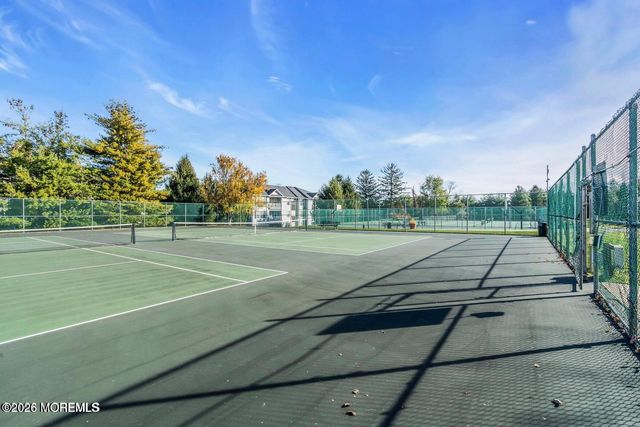 589 St Andrews Place, Manalapan, NJ 07726