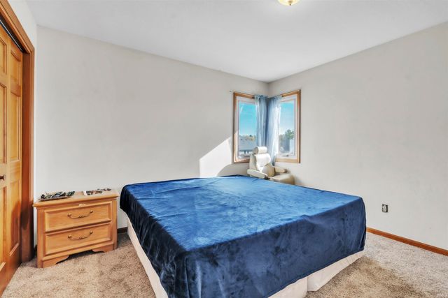 8934 Stoneridge Court, Fort Wayne, IN 46825