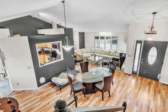 8934 Stoneridge Court, Fort Wayne, IN 46825