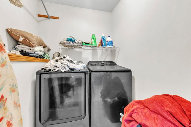 8934 Stoneridge Court, Fort Wayne, IN 46825