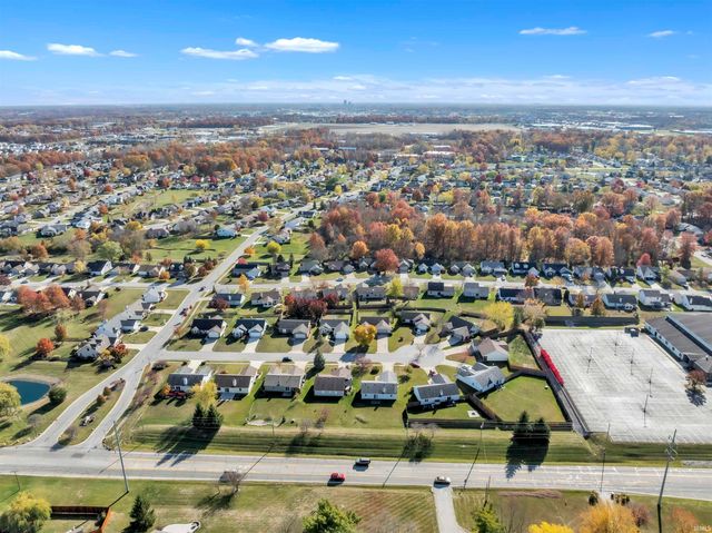 8934 Stoneridge Court, Fort Wayne, IN 46825