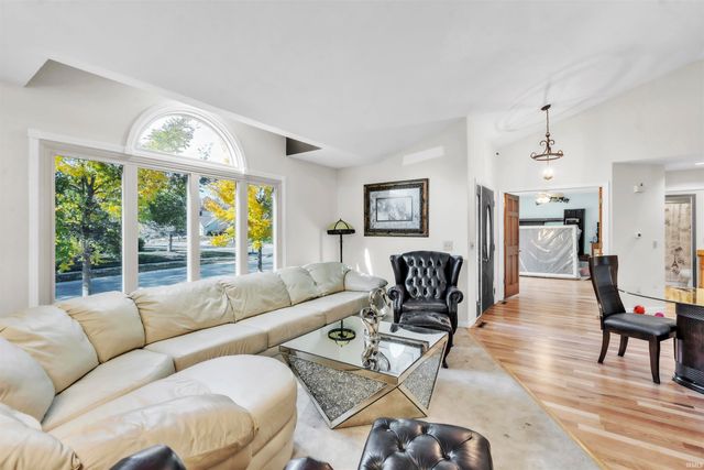 8934 Stoneridge Court, Fort Wayne, IN 46825