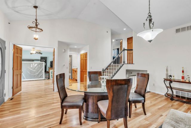 8934 Stoneridge Court, Fort Wayne, IN 46825