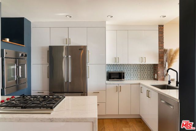 8787 Shoreham Drive 707, West Hollywood, CA 90069