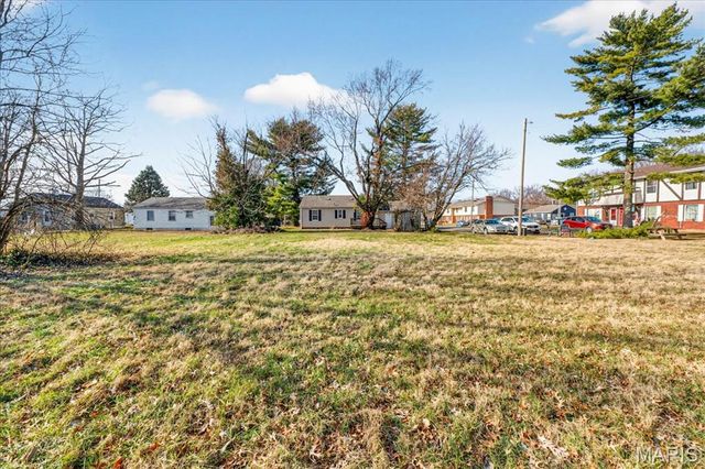 126 N 44th Street, Belleville, IL 62226