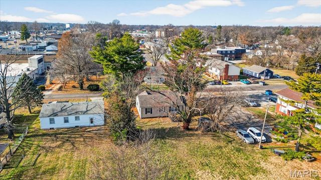 126 N 44th Street, Belleville, IL 62226