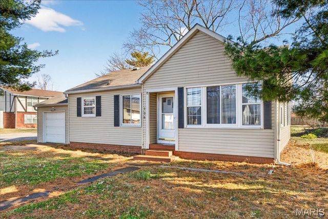 126 N 44th Street, Belleville, IL 62226