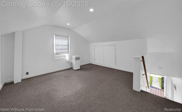 140 W Garfield Avenue, Hazel Park, MI 48030