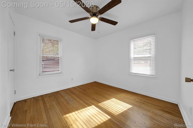 140 W Garfield Avenue, Hazel Park, MI 48030