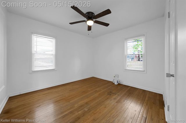 140 W Garfield Avenue, Hazel Park, MI 48030
