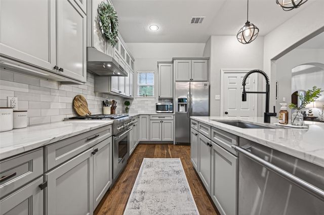 12969 Shady Woods Court, Montgomery, TX 77316