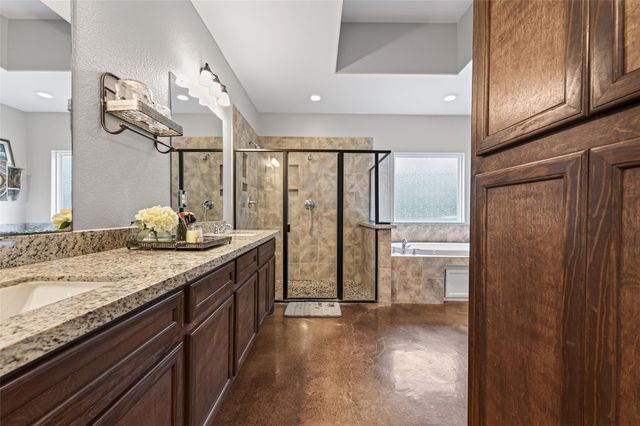 12969 Shady Woods Court, Montgomery, TX 77316