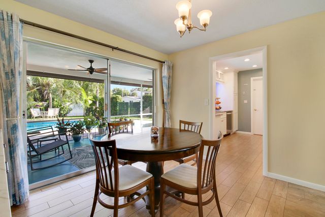 60 Camelia Circle, Tequesta, FL 33469